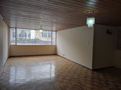 Apartamento en venta Cundinamarca Bogotá Las Américas 130 m2 Habitaciones 2 Baños 2 Garajes 1 Precio $620000000