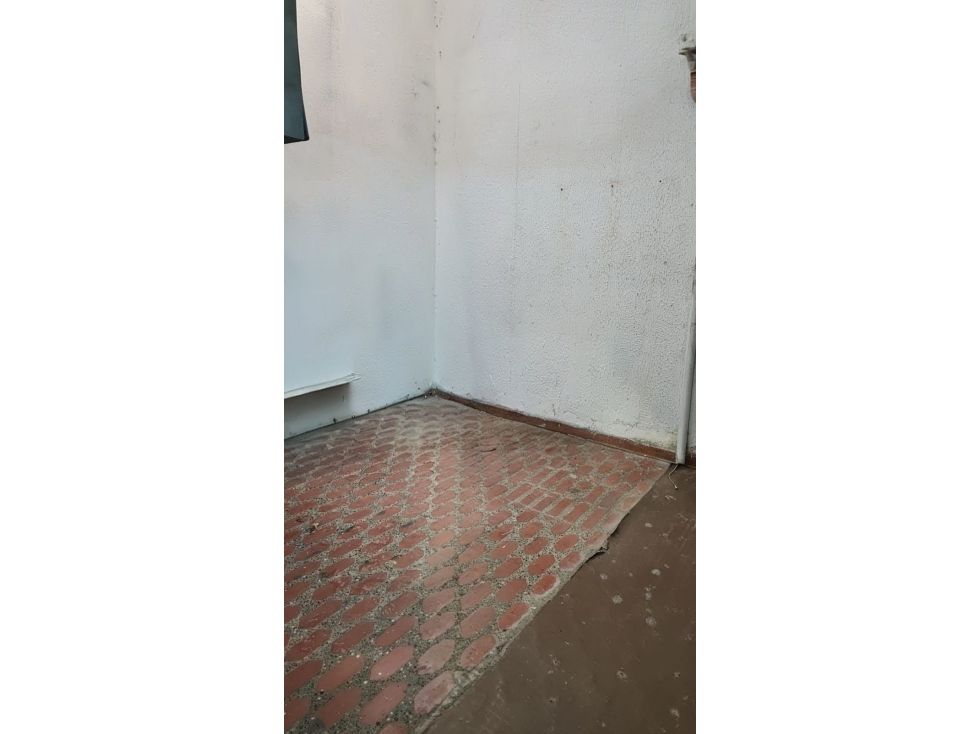 Casa en arriendo Antioquia Medellín Jesus Nazareno 132 m2 Habitaciones 3 Baños 2 Garajes 1 Precio $5000000