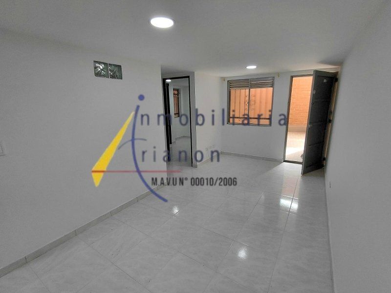 Apartamento en arriendo Antioquia Medellín San Bernardo 50 m2 Habitaciones 2 Baños 2 Garajes 1 Precio $2100000