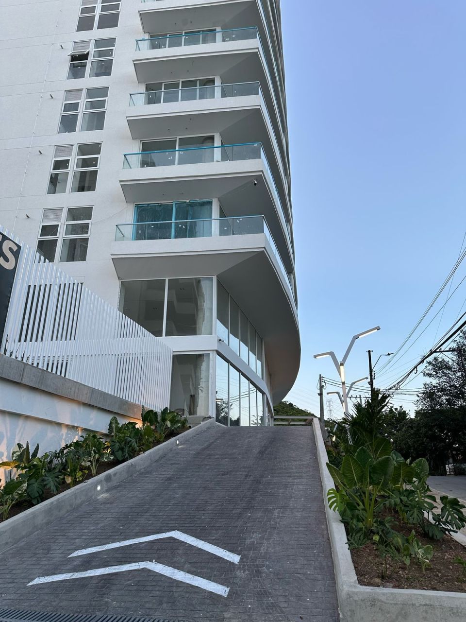 Apartamento en venta Valle Del Cauca Cali Nn 179 m2 Habitaciones 4 Baños 4 Garajes 3 Precio $2200000000