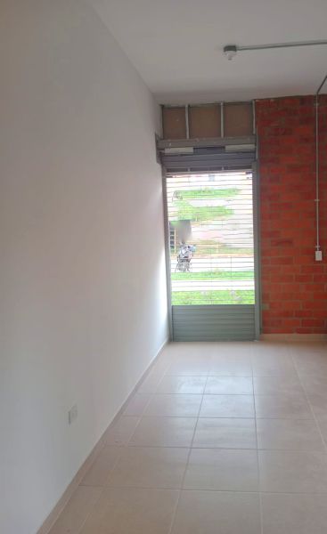 Local en arriendo Valle Del Cauca Cali Conjunto Residencial Ambar 20 m2 Habitaciones 0 Baños 1 Garajes 1 Precio $1900000