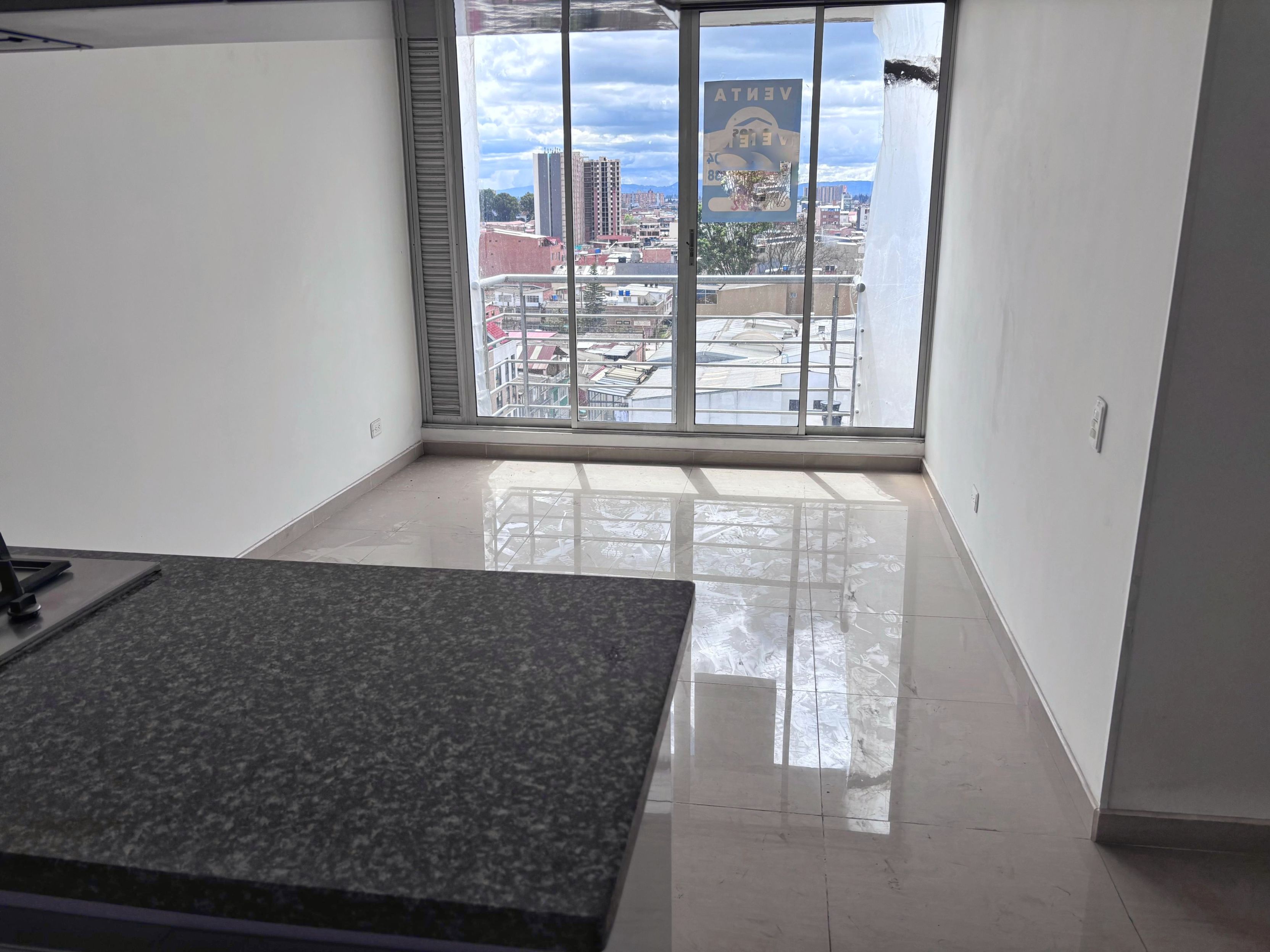 Apartamento en venta Cundinamarca Bogotá Villemar Fontibon 48 m2 Habitaciones 2 Baños 2 Garajes 1 Precio $312000000