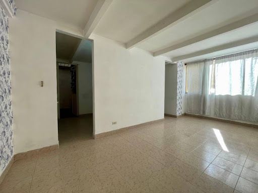 Apartamento en arriendo Antioquia Medellín La Colina 68 m2 Habitaciones 2 Baños 1 Garajes 1 Precio $1900000