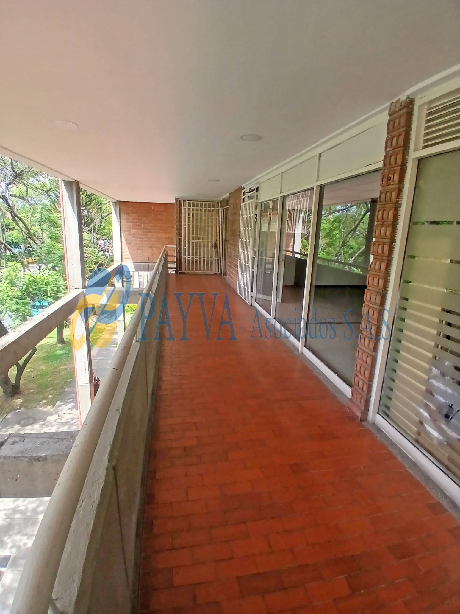 Oficina en arriendo o venta Antioquia Medellín Nueva Villa De Aburra 42 m2 Habitaciones 0 Baños 1 Garajes 1 Precio venta $350000000 Precio arriendo $1600000