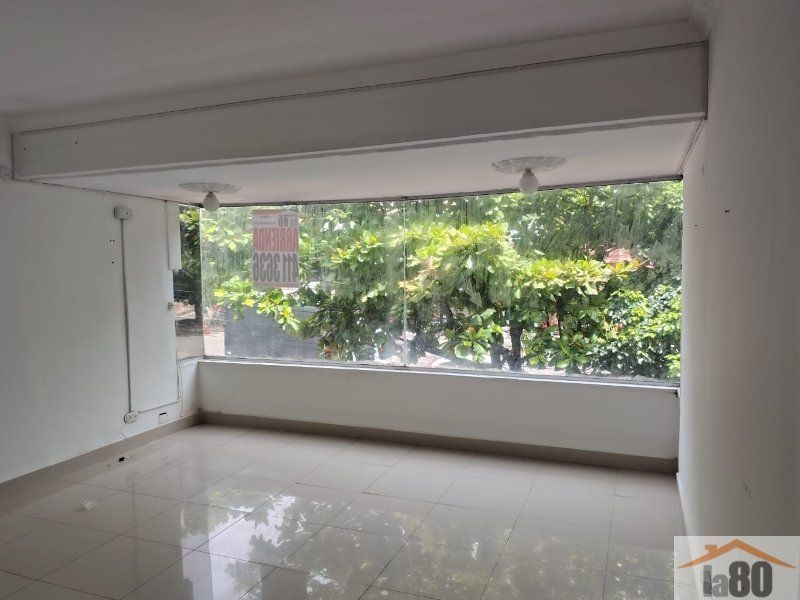 Local en arriendo Antioquia Medellín El Diamante 50 m2 Habitaciones 0 Baños 0 Garajes 0 Precio $2500000