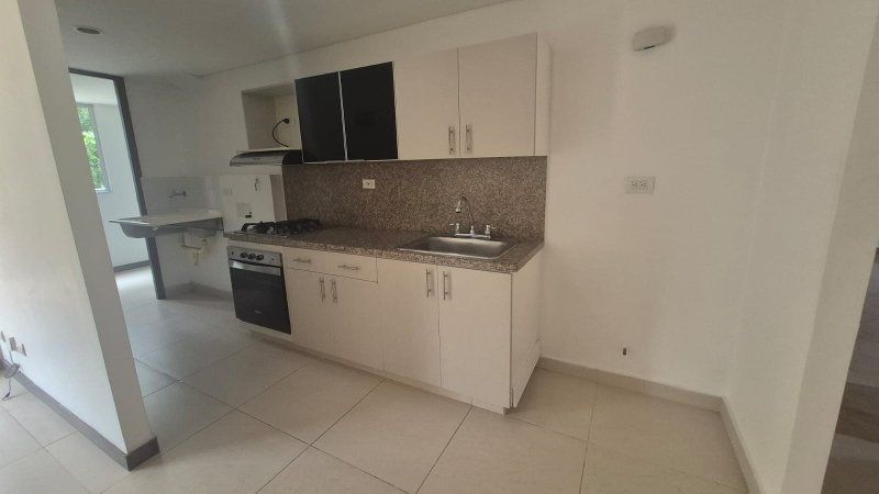 Apartamento en arriendo Antioquia Sabaneta Calle Larga 90 m2 Habitaciones 3 Baños 3 Garajes 0 Precio $2900000