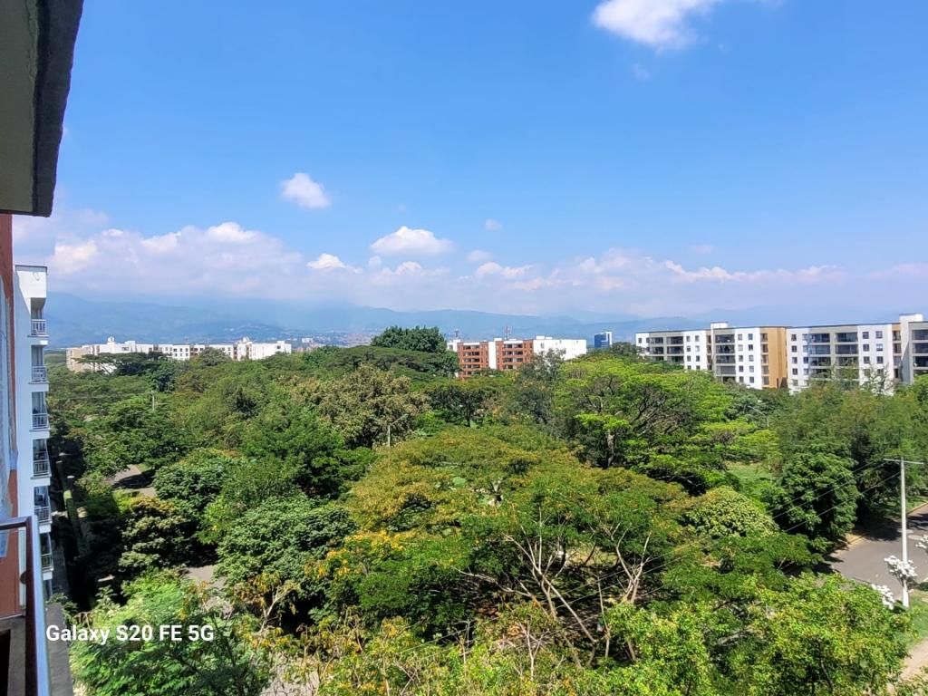 Apartamento en arriendo Valle Del Cauca Cali Conjunto Residencial Parques De La Bocha 90 m2 Habitaciones 3 Baños 2 Garajes 1 Precio $2500000