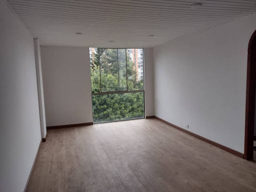 Apartamento en arriendo Cundinamarca Bogotá El Vervenal 80 m2 Habitaciones 3 Baños 2 Garajes 2 Precio $2100000