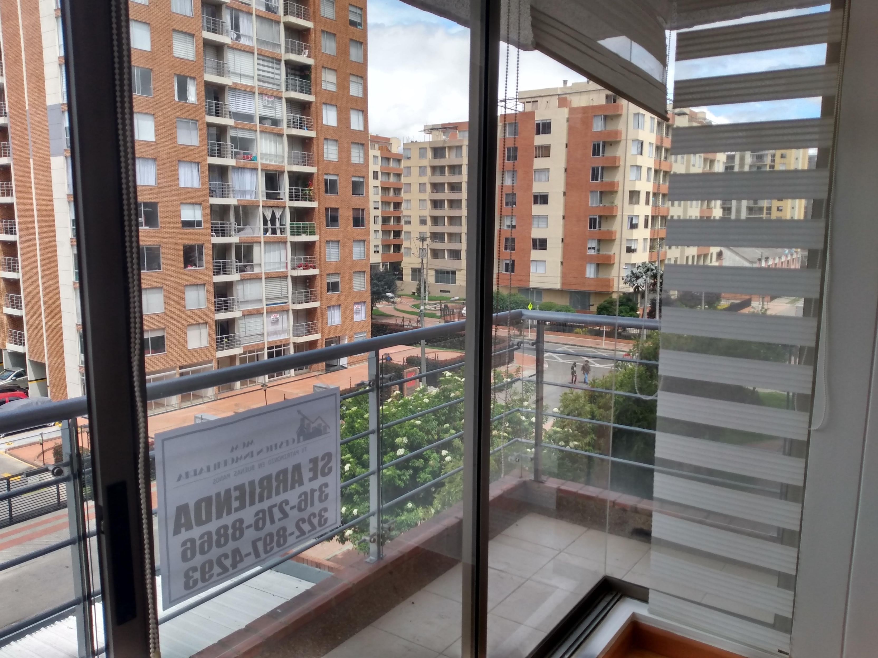 Apartamento en arriendo Cundinamarca Bogotá Britalia 62 m2 Habitaciones 3 Baños 2 Garajes 1 Precio $2400000