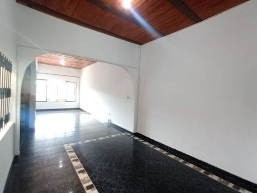 Casa en arriendo Valle Del Cauca Cali Los Andes B - La Riviera 100 m2 Habitaciones 3 Baños 2 Garajes 0 Precio $1400000