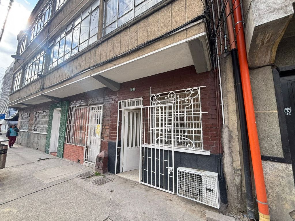 Apartaestudio en arriendo Cundinamarca Bogotá Alfonso López 19 m2 Habitaciones 1 Baños 1 Garajes 0 Precio $600000