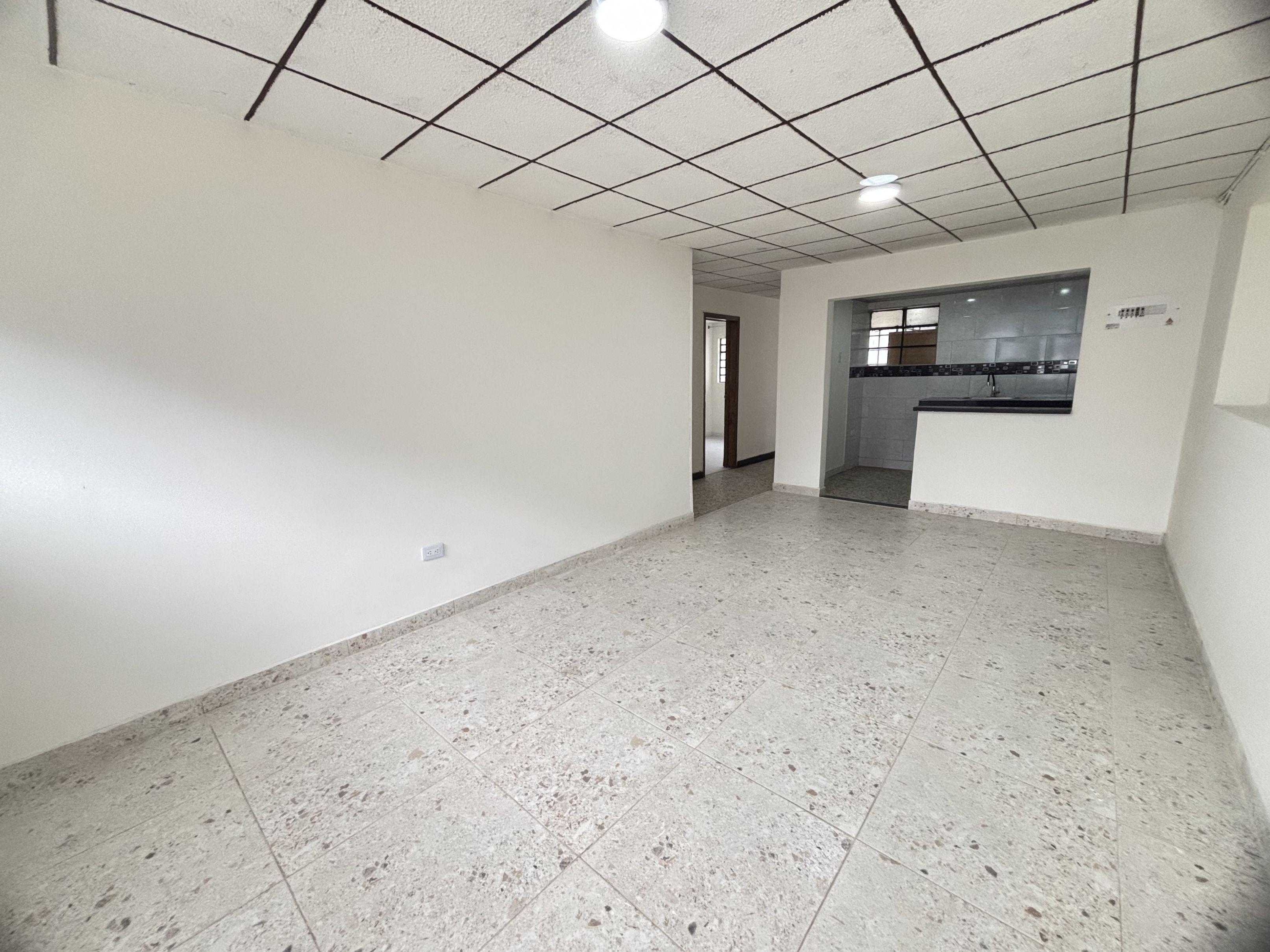 Apartamento en arriendo Cundinamarca Bogotá Santiago Perez 100 m2 Habitaciones 3 Baños 2 Garajes 0 Precio $2000000