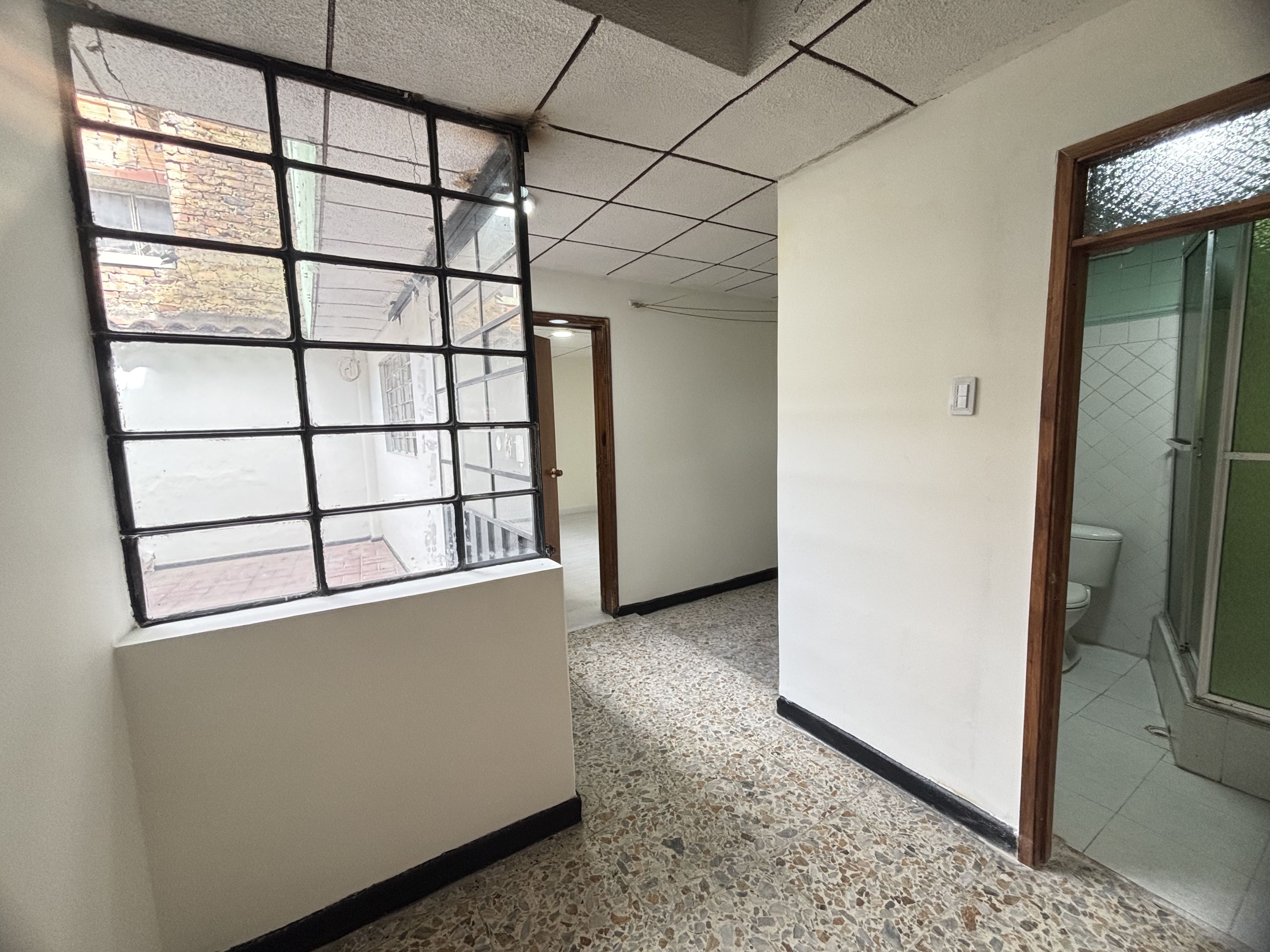 Apartamento en arriendo Cundinamarca Bogotá Santiago Perez 100 m2 Habitaciones 3 Baños 2 Garajes 0 Precio $2000000