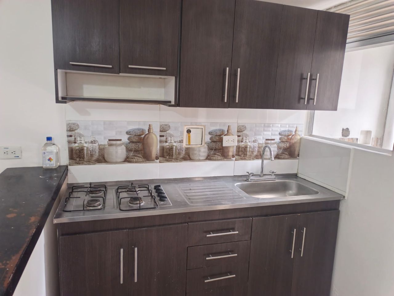 Apartamento en arriendo Antioquia Medellín Naranjitos 60 m2 Habitaciones 2 Baños 1 Garajes 0 Precio $1400000