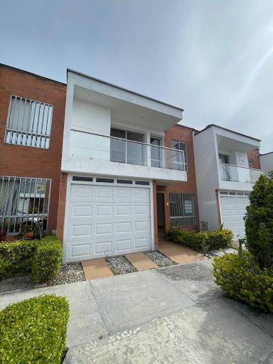Casa en arriendo Antioquia Rionegro Ub Pietra Santa Et Iv 130 m2 Habitaciones 3 Baños 3 Garajes 1 Precio $3800000