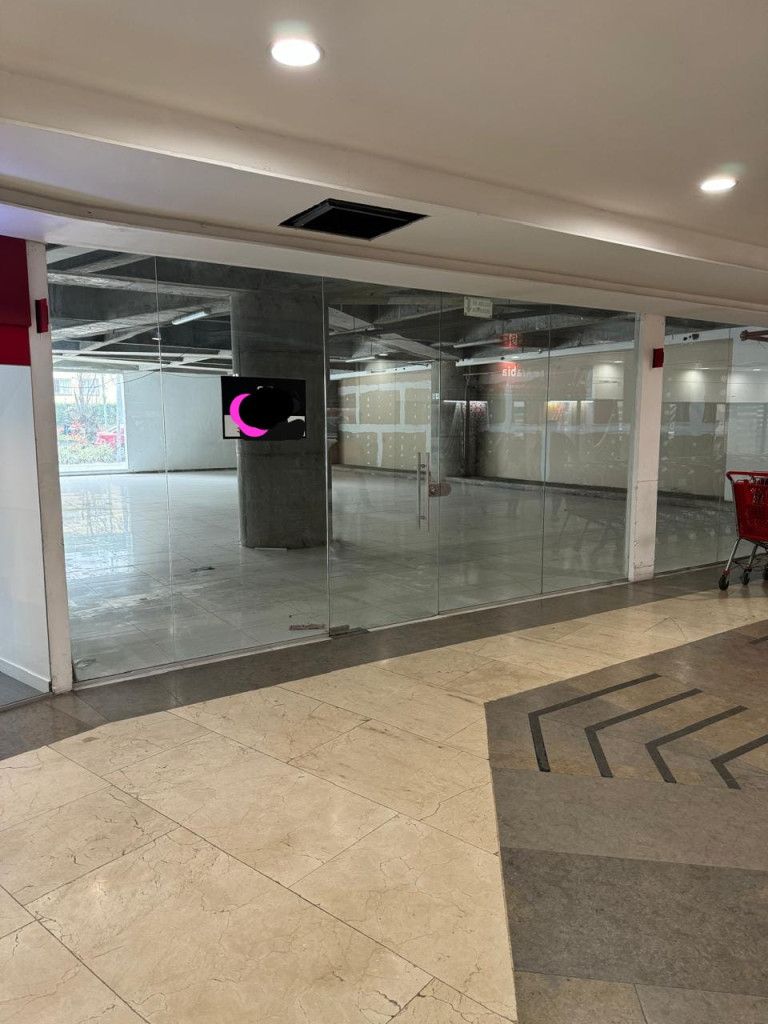 Local en arriendo Valle Del Cauca Cali Camino Real 250 m2 Habitaciones 0 Baños 0 Garajes 0 Precio $27896646