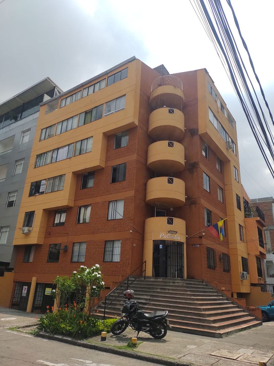 Apartaestudio en arriendo Valle Del Cauca Cali San Fernando Nuevo 14 m2 Habitaciones 1 Baños 1 Garajes 0 Precio $1000000