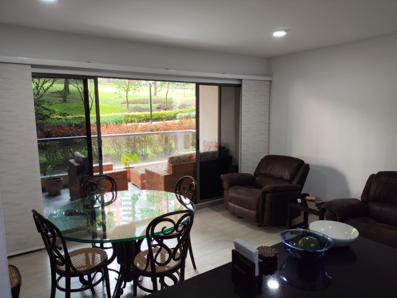 Apartamento en venta Antioquia Medellín Loma De Los Bernal 90 m2 Habitaciones 3 Baños 2 Garajes 1 Precio $800000000