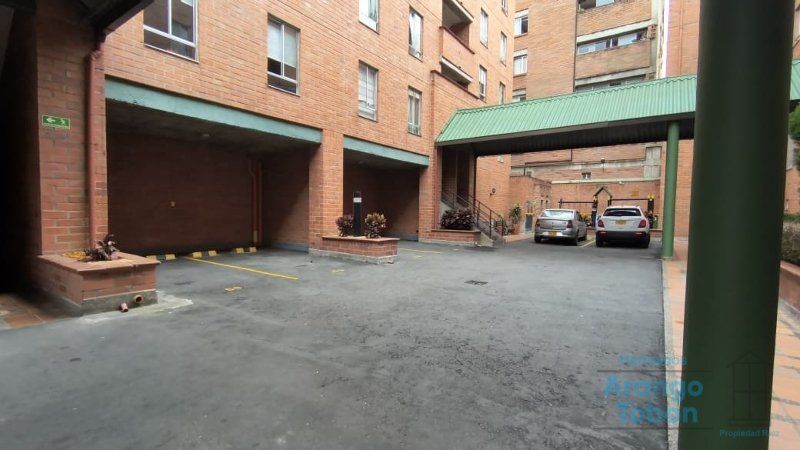 Apartamento en arriendo Antioquia Medellín Santa Rosa De Lima 75 m2 Habitaciones 3 Baños 2 Garajes 1 Precio $2300000