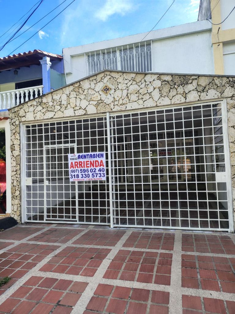 Casa en arriendo Norte De Santander Cúcuta Blanco 180 m2 Habitaciones 4 Baños 5 Garajes 2 Precio $3500000