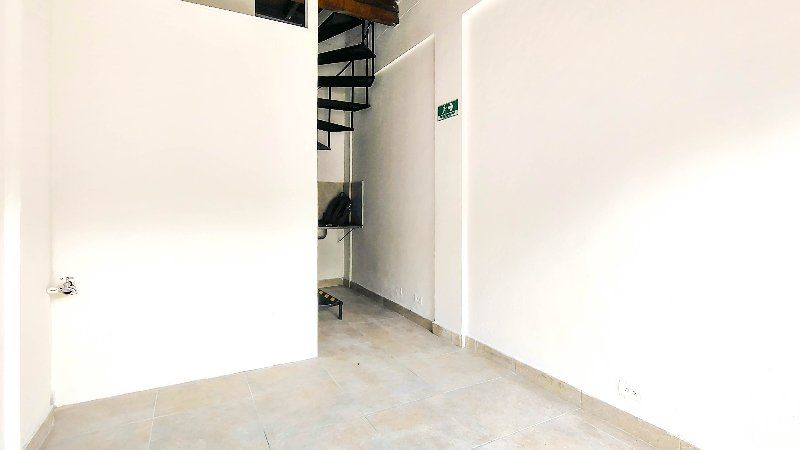 Local en arriendo o venta Antioquia Medellín Villanueva 30 m2 Habitaciones 0 Baños 1 Garajes 0 Precio venta $280000000 Precio arriendo $1500000