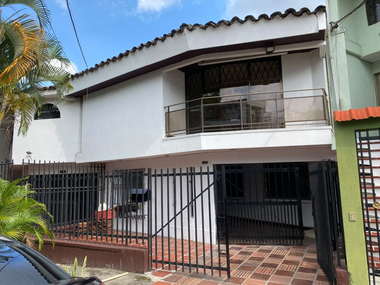 Casa en arriendo Valle Del Cauca Cali Nueva Tequendama 190 m2 Habitaciones 6 Baños 4 Garajes 2 Precio $2800000