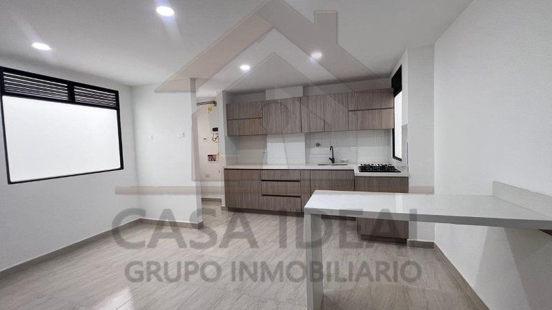 Apartaestudio en arriendo Antioquia La Ceja Centro 77 m2 Habitaciones 2 Baños 3 Garajes 0 Precio $1600000