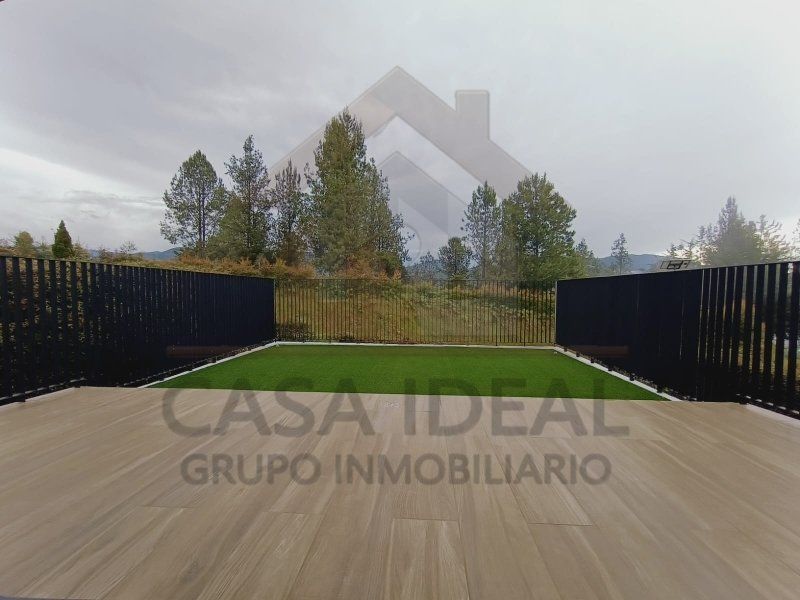 Casa en arriendo o venta Antioquia El Retiro El Retiro 1000 m2 Habitaciones 4 Baños 5 Garajes 1 Precio venta $2600000000 Precio arriendo $12000000