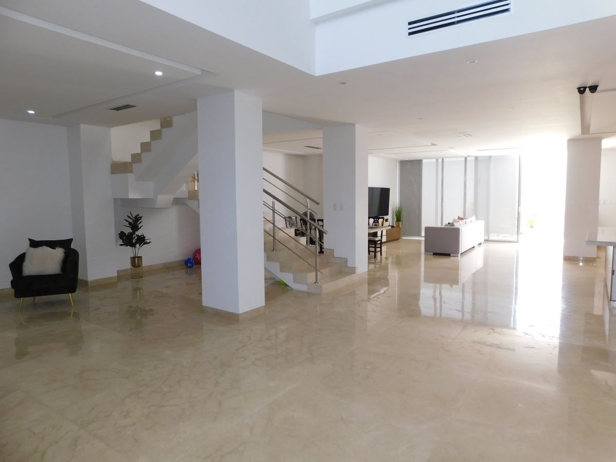 Casa en venta Atlántico Barranquilla Riomar 680 m2 Habitaciones 4 Baños 6 Garajes 2 Precio $3300000000