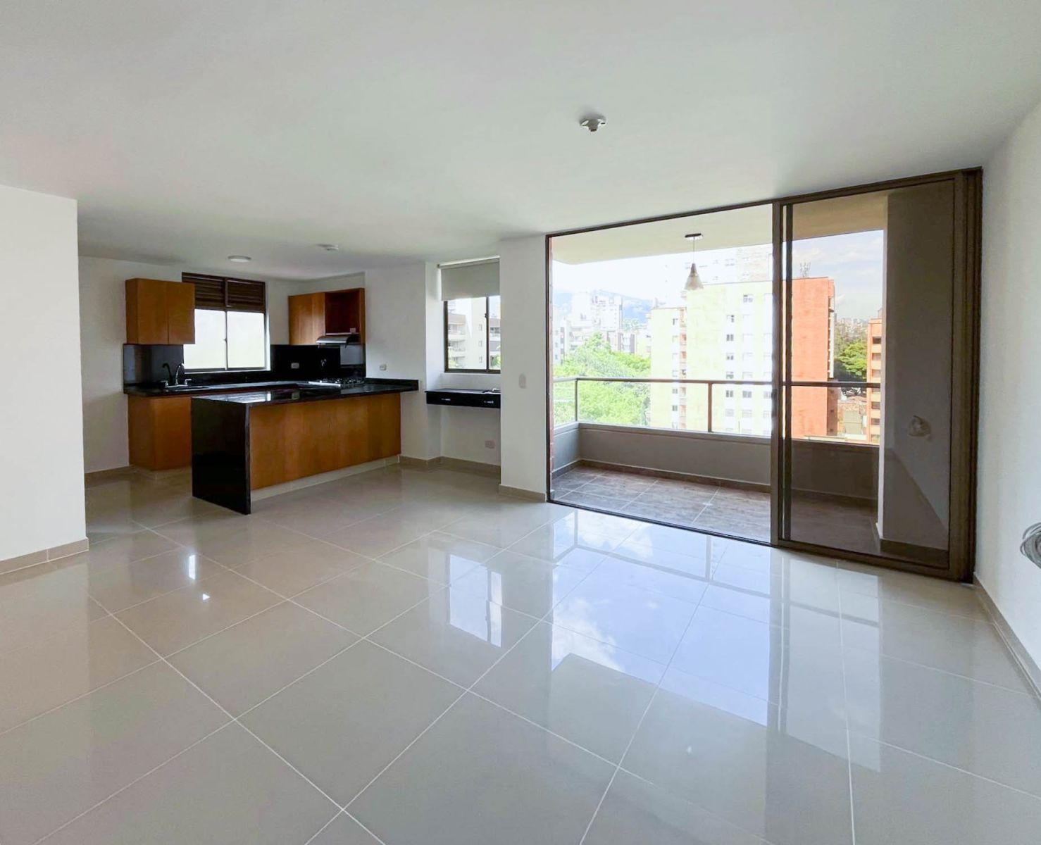 Apartamento en venta Antioquia Envigado Bosques De Zúñiga 96 m2 Habitaciones 3 Baños 3 Garajes 2 Precio $829000000