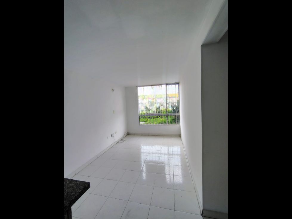 Apartamento en venta Cundinamarca Soacha Zona Industrial El Salitre 59 m2 Habitaciones 3 Baños 1 Garajes 0 Precio $165000000
