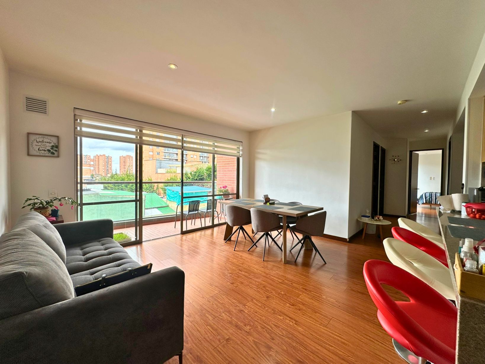 Apartamento en venta Cundinamarca Bogotá Ciudad Jardín Norte 105 m2 Habitaciones 3 Baños 2 Garajes 2 Precio $700000000