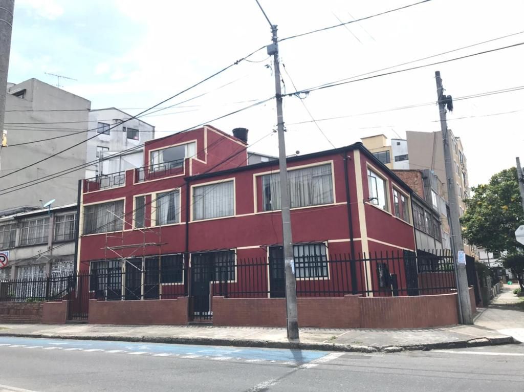 Casa en venta Cundinamarca Bogotá Banco Central 223 m2 Habitaciones 12 Baños 7 Garajes 0 Precio $1400000000