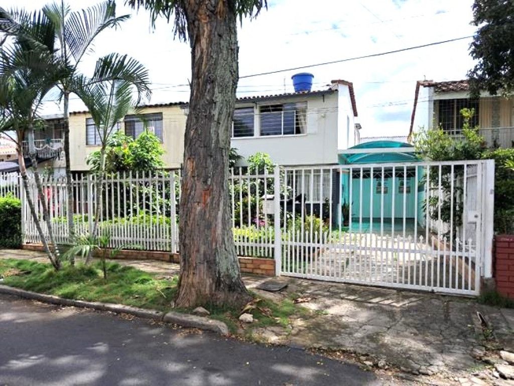 Apartamento en arriendo Santander Floridablanca Lagos I 40 m2 Habitaciones 2 Baños 1 Garajes 0 Precio $1000000