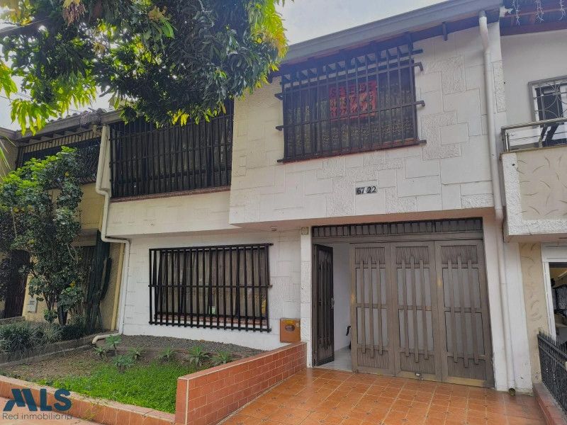 Casa en venta Antioquia Medellín Rosales 208 m2 Habitaciones 4 Baños 2 Garajes 1 Precio $1850000000
