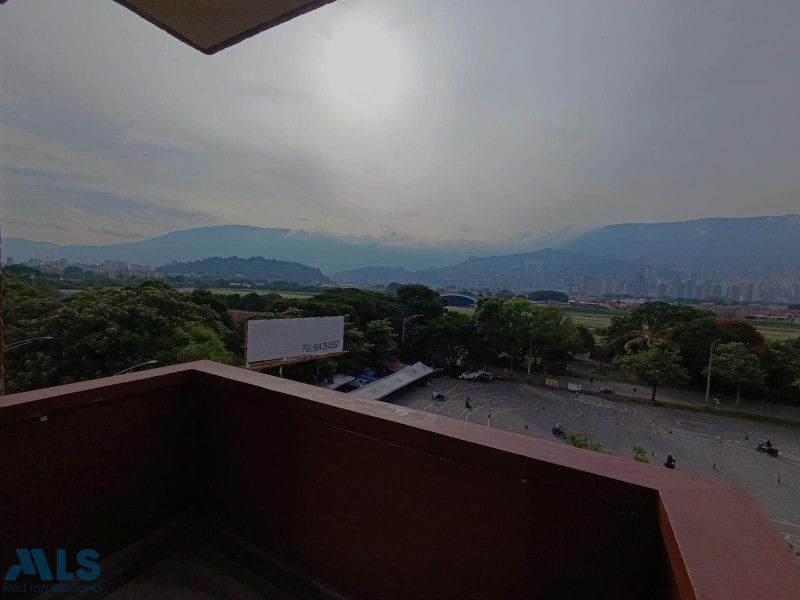 Apartamento en venta Antioquia Medellín San Bernardo 80 m2 Habitaciones 3 Baños 2 Garajes 1 Precio $380000000