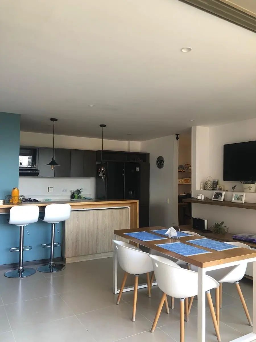 Apartamento en venta Antioquia Medellín Altos Del Poblado 90 m2 Habitaciones 3 Baños 2 Garajes 2 Precio $550000000
