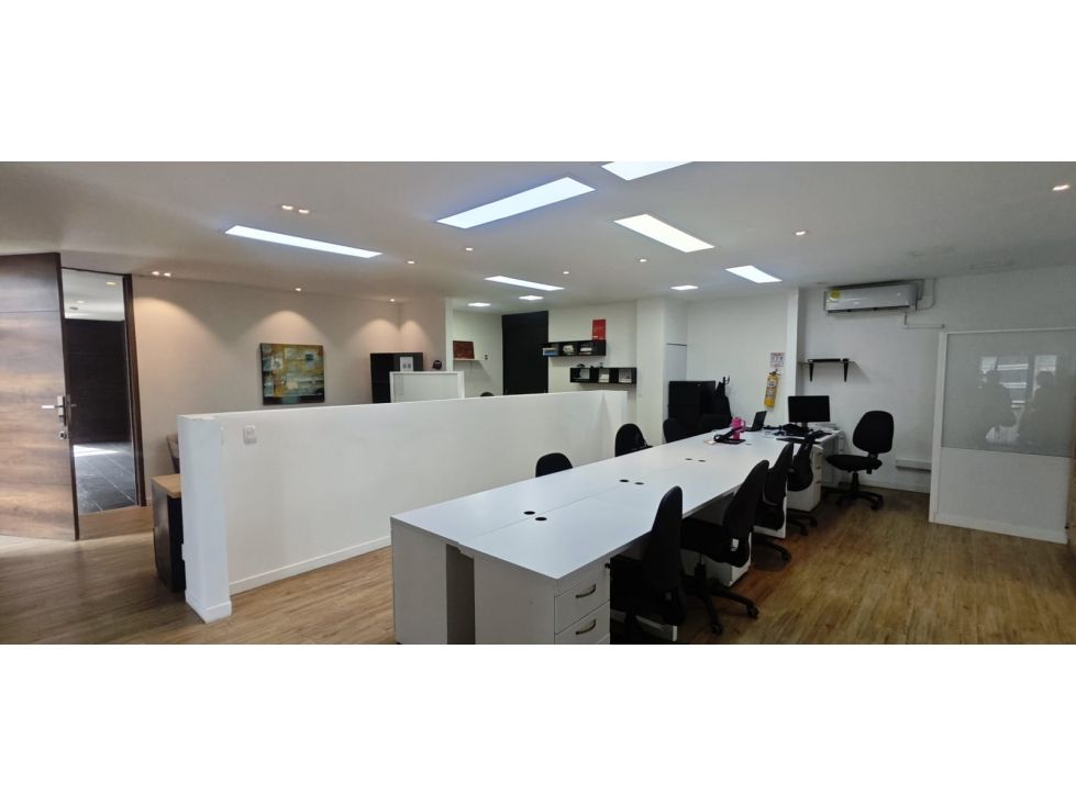 Oficina en venta Antioquia Medellín El Tesoro 172 m2 Habitaciones 0 Baños 1 Garajes 3 Precio $1800000000