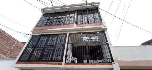 Casa en arriendo Valle Del Cauca Cali Junín 150 m2 Habitaciones 4 Baños 2 Garajes 0 Precio $1300000