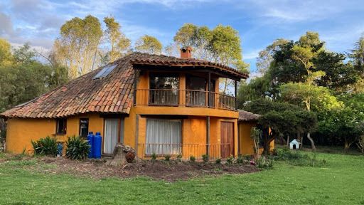 Casa en arriendo Cundinamarca Bogotá Las Mercedes Suba 250 m2 Habitaciones 6 Baños 4 Garajes 4 Precio $6500000
