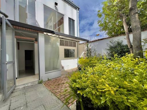 Casa en arriendo Cundinamarca Bogotá Lago Gaitan 466 m2 Habitaciones 7 Baños 7 Garajes 4 Precio $21500000