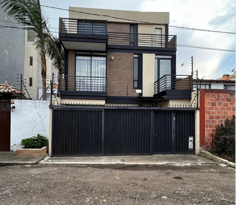 Casa en venta Cundinamarca Chía El Cairo 194 m2 Habitaciones 3 Baños 4 Garajes 2 Precio $790000000