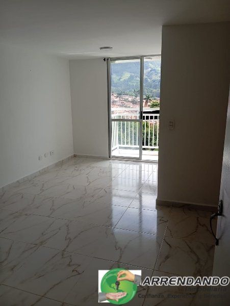 Apartamento en arriendo Antioquia Medellín Francisco Antonio Zea 70 m2 Habitaciones 3 Baños 2 Garajes 0 Precio $1500000