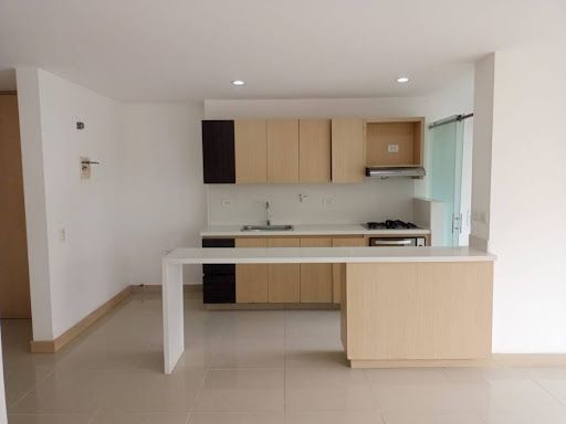 Apartamento en arriendo Antioquia Medellín Castropol 100 m2 Habitaciones 3 Baños 2 Garajes 1 Precio $5500000