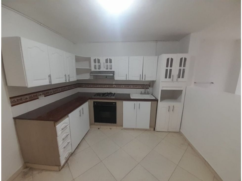 Casa en arriendo Antioquia Medellín Rosales 180 m2 Habitaciones 4 Baños 3 Garajes 1 Precio $4500000