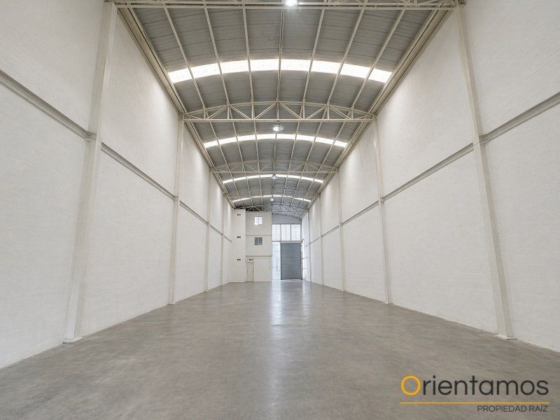 Bodega en arriendo Antioquia Rionegro Rionegro 550 m2 Habitaciones 0 Baños 4 Garajes 1 Precio $18950000