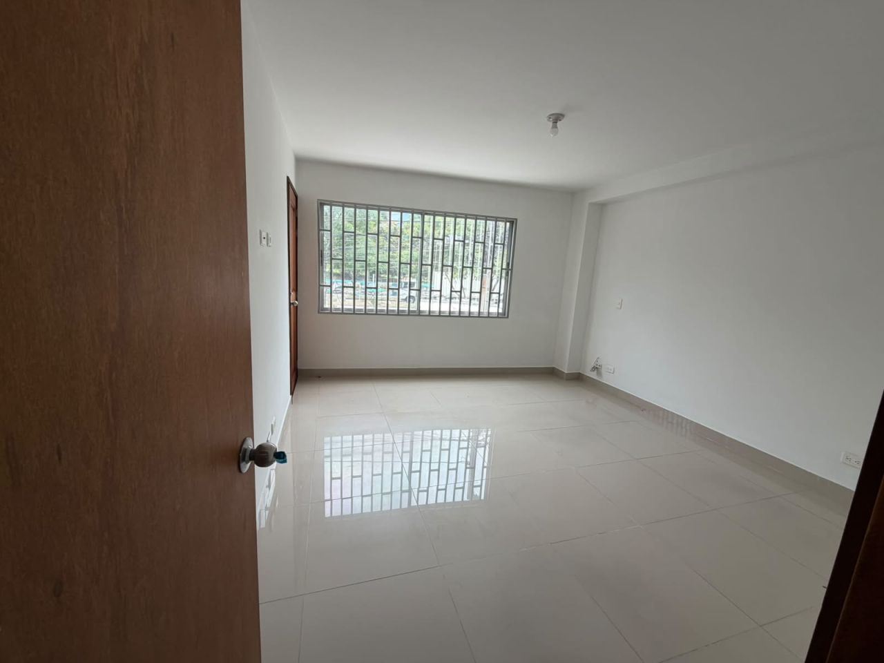 Oficina en arriendo Antioquia Medellín San Bernardo 67 m2 Habitaciones 0 Baños 2 Garajes 0 Precio $3000000