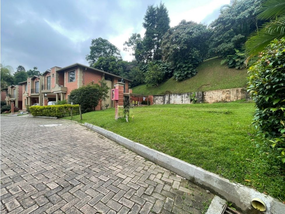 Lote en venta Antioquia Sabaneta Los Alcázares 1 m2 Habitaciones 0 Baños 0 Garajes 0 Precio $650000000