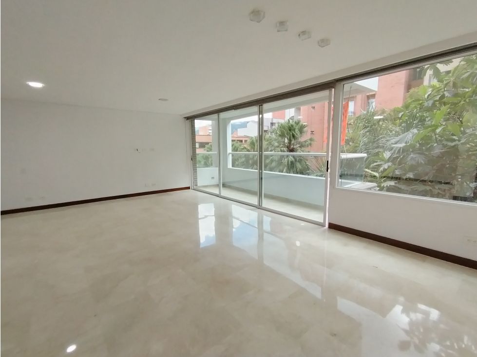 Apartamento en venta Antioquia Medellín Florida Nueva 128 m2 Habitaciones 3 Baños 4 Garajes 4 Precio $1300000000
