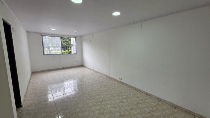 Apartamento en venta Valle Del Cauca Cali Colseguros Andes 60 m2 Habitaciones 3 Baños 1 Garajes 1 Precio $199000000